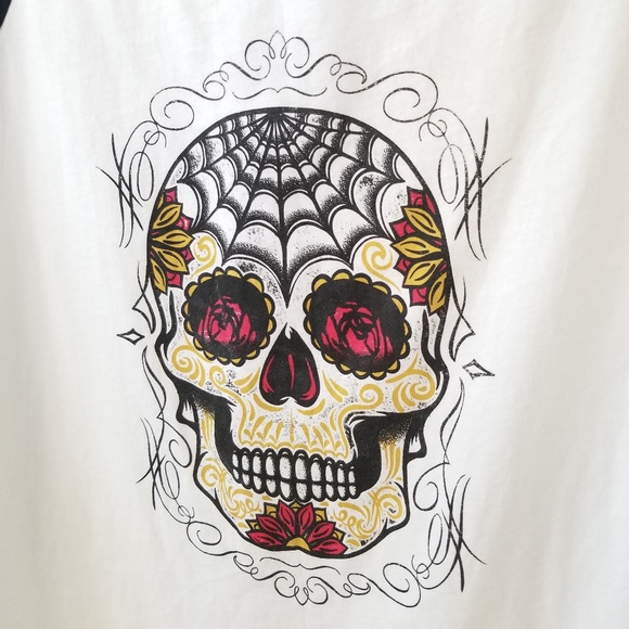 SOLD Torrid Sugar Skull Raglan Baseball Tee Size 2 - Picture 4 of 7